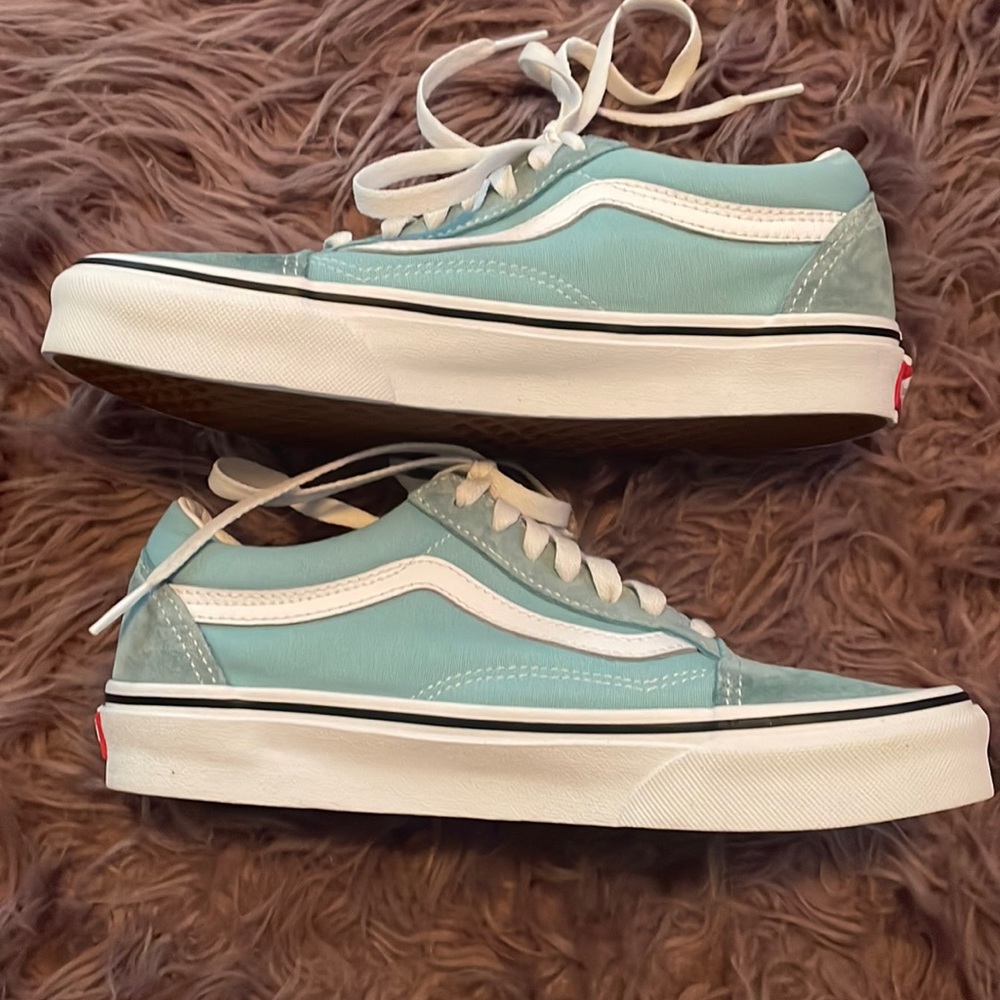 NWOT vans light blue / turquoise